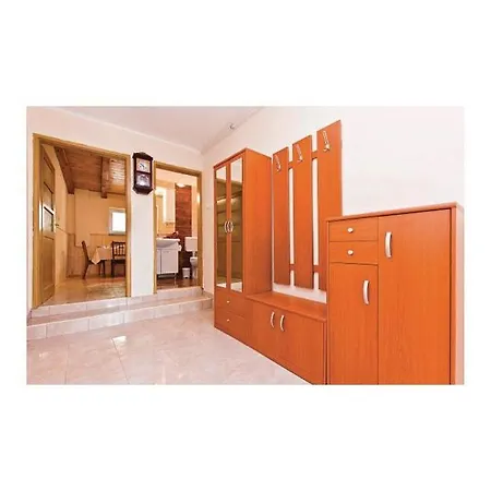 Apartamento Nadalina 1072 *