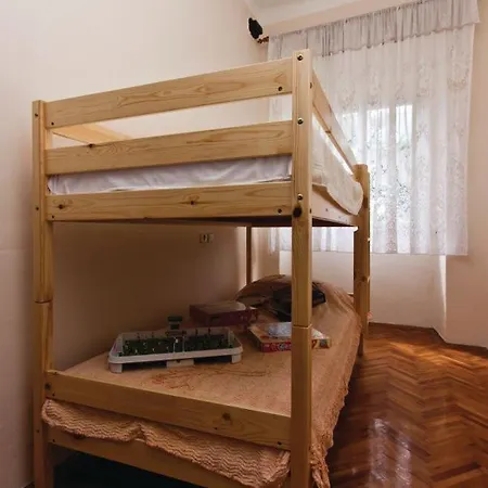 Nadalina 1072 Apartment